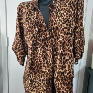 Button up leopard 🐆 top